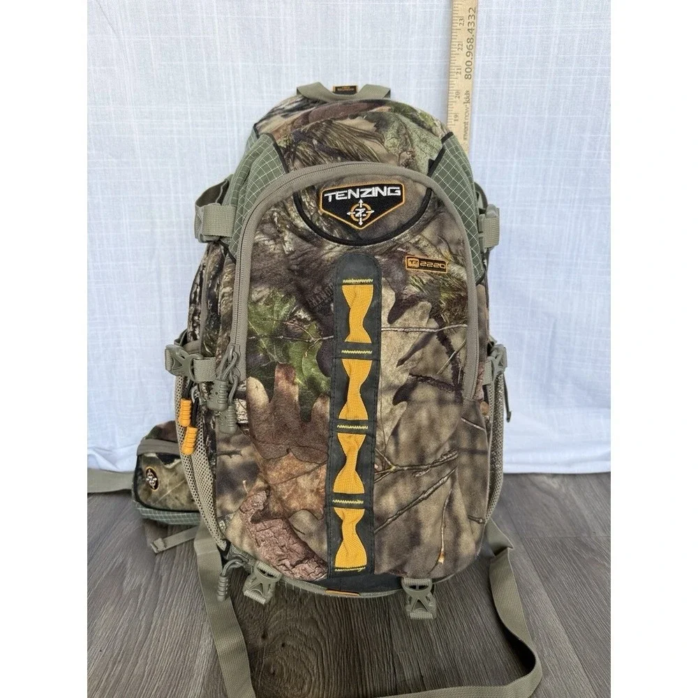 Tenzing TZ 2220 Hunting Backpack Camo Realtree Tactical Day Pack Hiking Rifle